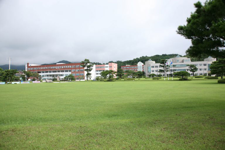 본관 잔디광장