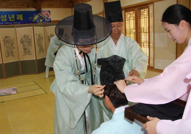 이만근 부총장, 큰손님으로 관례(성년례) 주관