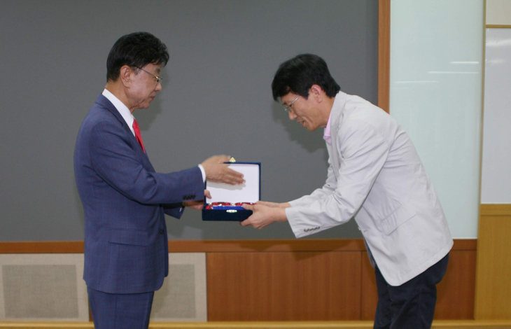 김창중 교수, 「베스트티처 賞」 수상